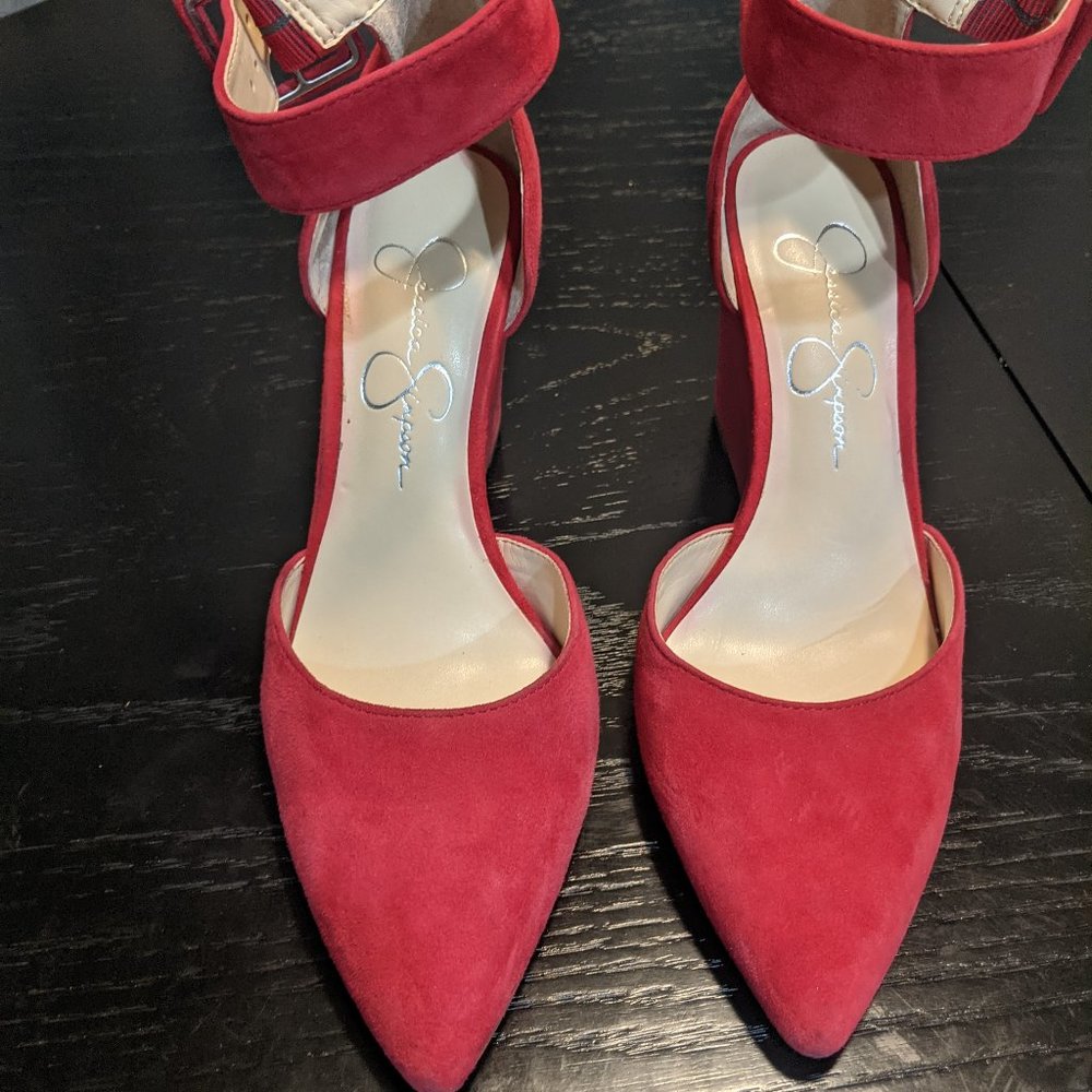 Red wedges